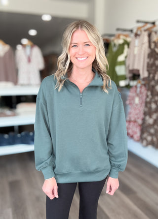 Essential Scuba Quarter Zip Long Sleeved Pullover
