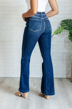 Load image into Gallery viewer, Judy Blue Mavis High Rise Side Seam Detail Flare Jeans
