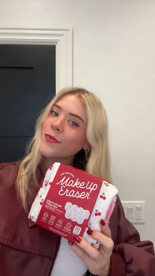 Cherry Crush 7-Day Set & Makeup Bag Gift Set