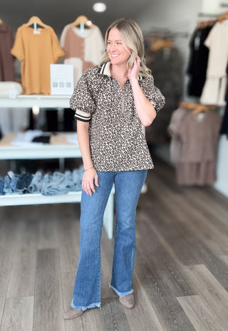 Leopard Print Collared Half Zipped Short Puff Sleeved Top