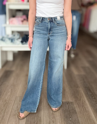 Judy Blue High Rise Retro Wide Fit Jeans