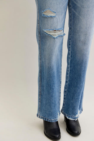 Judy Blue Mid Rise 90's Rigid Magic Straight Fit Jeans