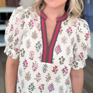 Cream & Floral Print Puffed Short Sleeved Top Entro Brand