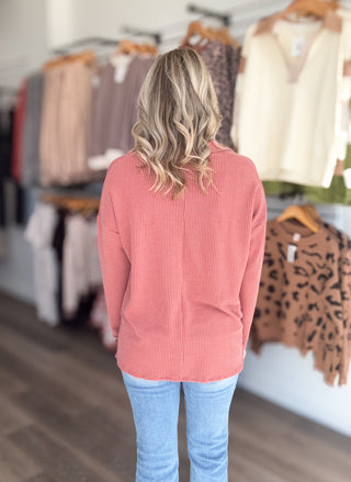 Brick Relaxed Collared Ribbed Knit Long Sleeved Top