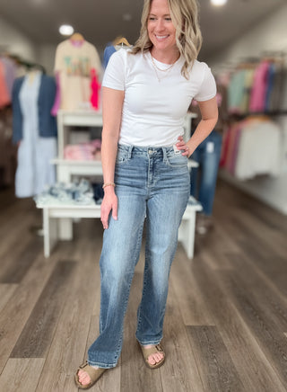 Judy Blue Mid Rise Straight Fit Jeans