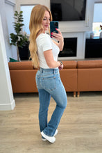 Load image into Gallery viewer, Judy Blue Genevieve Mid Rise Vintage Bootcut Jeans

