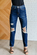 Load image into Gallery viewer, Judy Blue Montana High Rise Rigid Magic Distressed Straight Jeans
