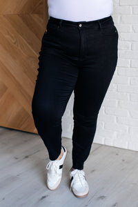 Judy Blue Nicole Tummy Control Skinny Jeans in Black