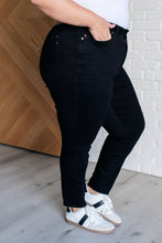 Load image into Gallery viewer, Judy Blue Nicole Tummy Control Skinny Jeans in Black
