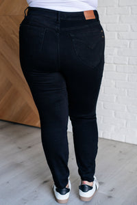 Judy Blue Nicole Tummy Control Skinny Jeans in Black