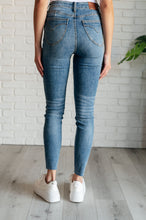 Load image into Gallery viewer, Judy Blue Nicole Tummy Control Skinny Jeans in Vintage Wash
