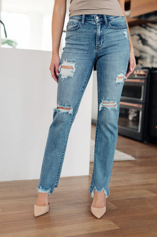 Judy Blue O'Hara Mid Rise Destroyed Straight Jeans in Medium Wash