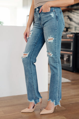 Judy Blue O'Hara Mid Rise Destroyed Straight Jeans in Medium Wash