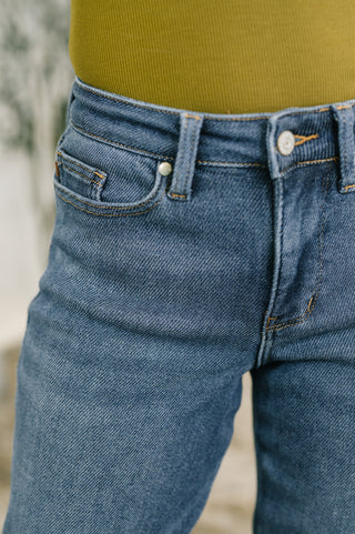 Judy Blue Shane Mid Rise Billie Boyfriend Jeans