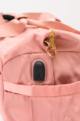 Travel Bestie Duffel in Pink